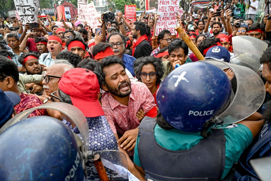 Bangladeshi Journalists Face Deadly Crackdown Amid Quota Protests—Multiple Killed, Hundreds Injured