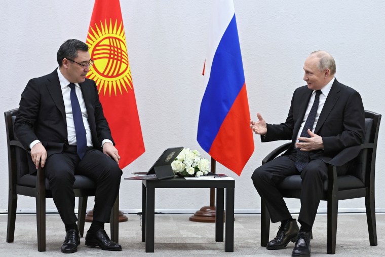 Kyrgyz Authorities Threaten to Block Independent Outlets Over Presidential Reporting
