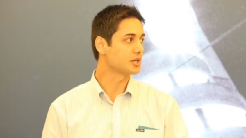 VOA Persian Service Mourns Colleague Who Committed Suicide in Tehran
