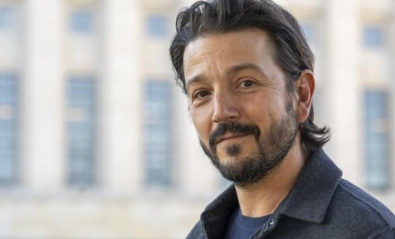Everyone has a role in press freedom, insists Narcos star Diego Luna
