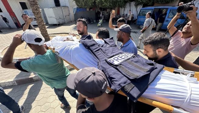 A Year of Silence: Over 1,000 Violations Against Palestinian Media
