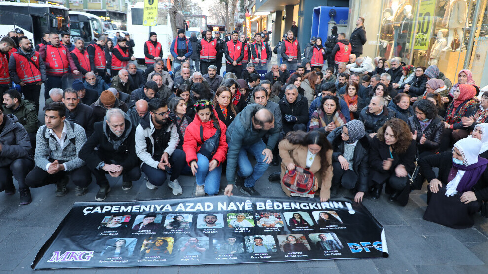 Journalists in Amed Protest Intensifying Crackdown on Press Freedom in Turkey