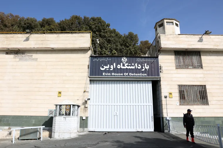 Iranian Journalist and Filmmaker Mehrdad Aladin Detained in Evin Prison