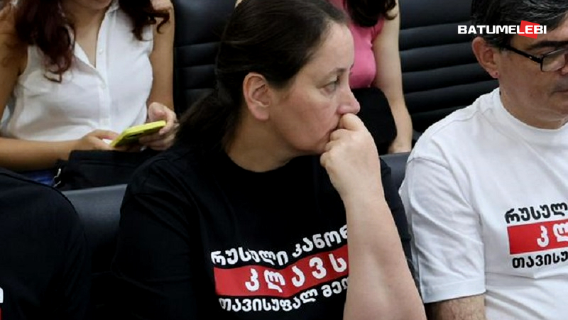 Georgian Authorities Detain Batumelebi Director Mzia Amaghlobeli Amid Anti-Government Protests