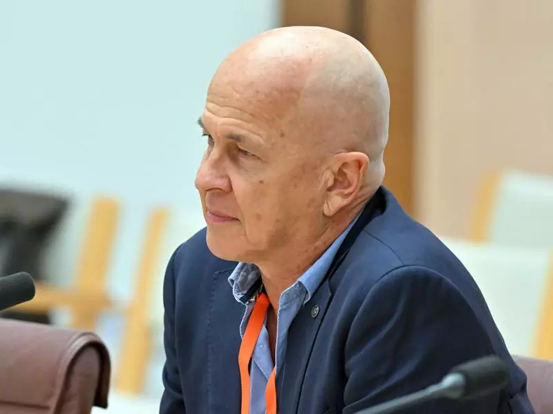 Peter Greste Launches Hunger Strike in Support of Jailed Activist Alaa Abd el-Fattah