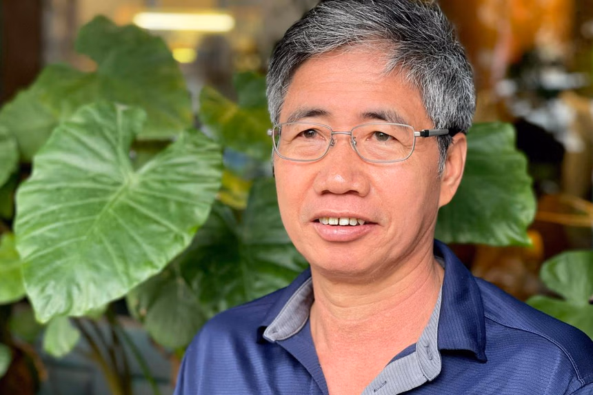 Vietnamese Journalist Huy Duc Sentenced to 30 Months for Facebook Posts