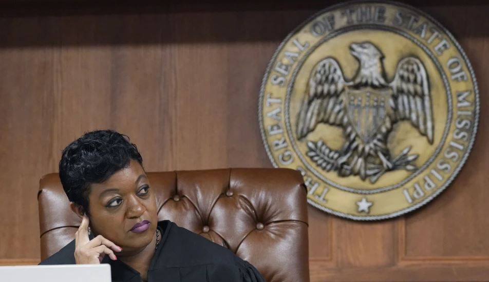 Mississippi Judge’s Censorship Order Sparks First Amendment Debate