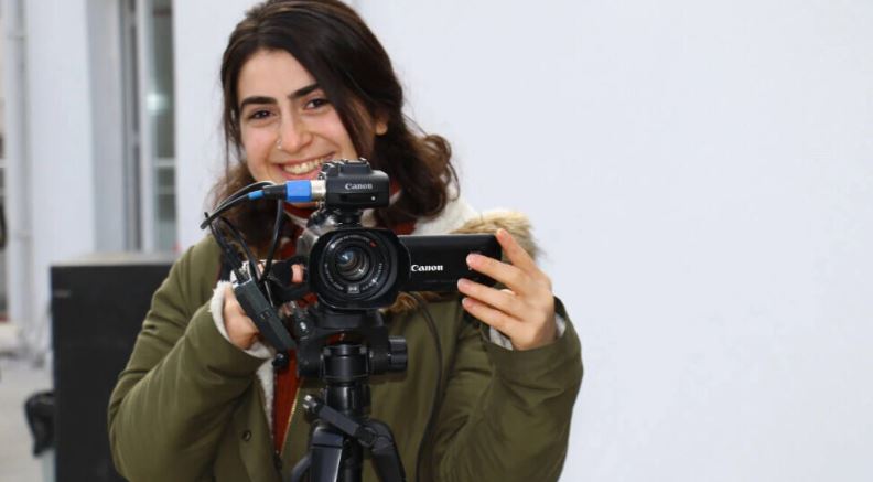 JinNews Reporter Öznur Değer Imprisoned in Turkey for Reporting on Kurdish Family Massacre