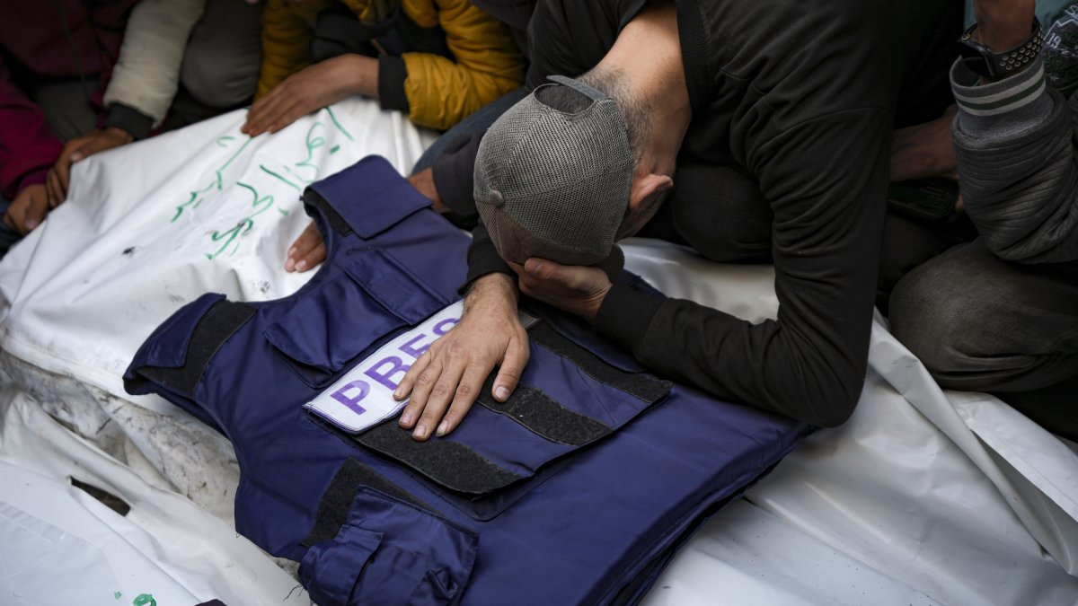 Israeli Forces Kill 24 Palestinian Female Journalists During Gaza War