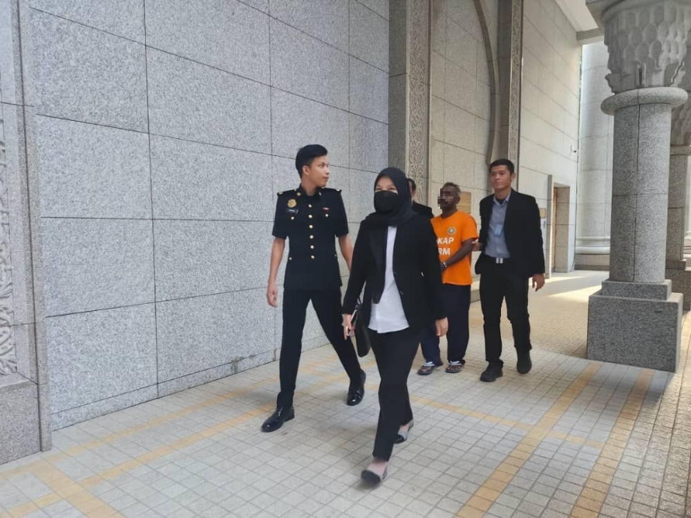 Malaysiakini Journalist Freed After Bribery Allegation Detention