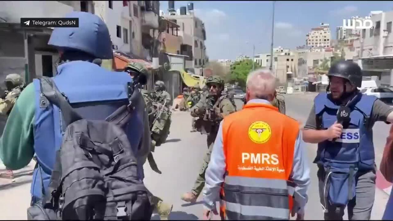 Crackdown on Palestinian Press: Israeli Forces Arrest Veteran Journalist and Obstruct Media Access in Nablus