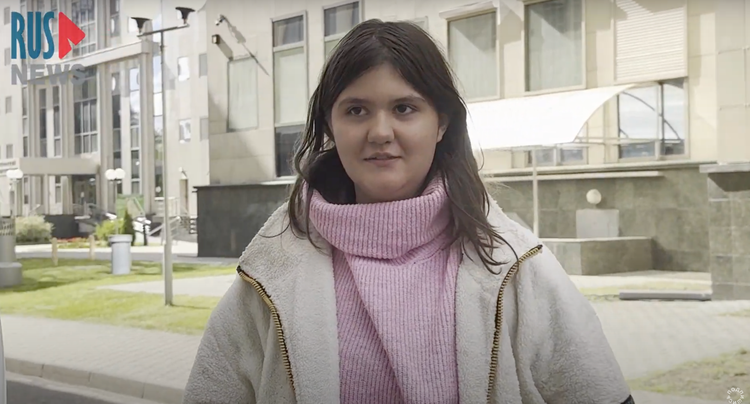 Russian Journalist Veronika Orlova Detained for Filming Anti-Putin Protest