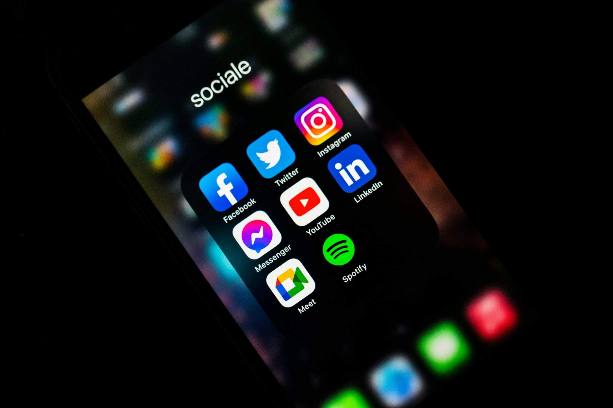 Kashmiri and Indian Journalists Targeted in WhatsApp Spy Campaign by Alleged Pakistani Operatives