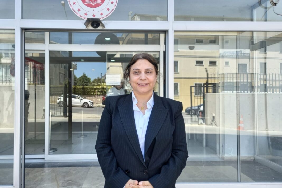 Journalist Evrim Kepenek Receives Suspended Sentence for Reporting on Child Abuse Case