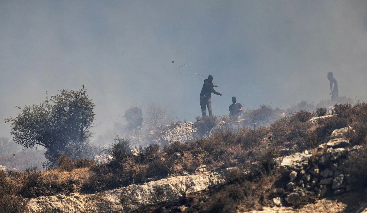 German Journalists Attacked by Israeli Settlers While Reporting in West Bank
