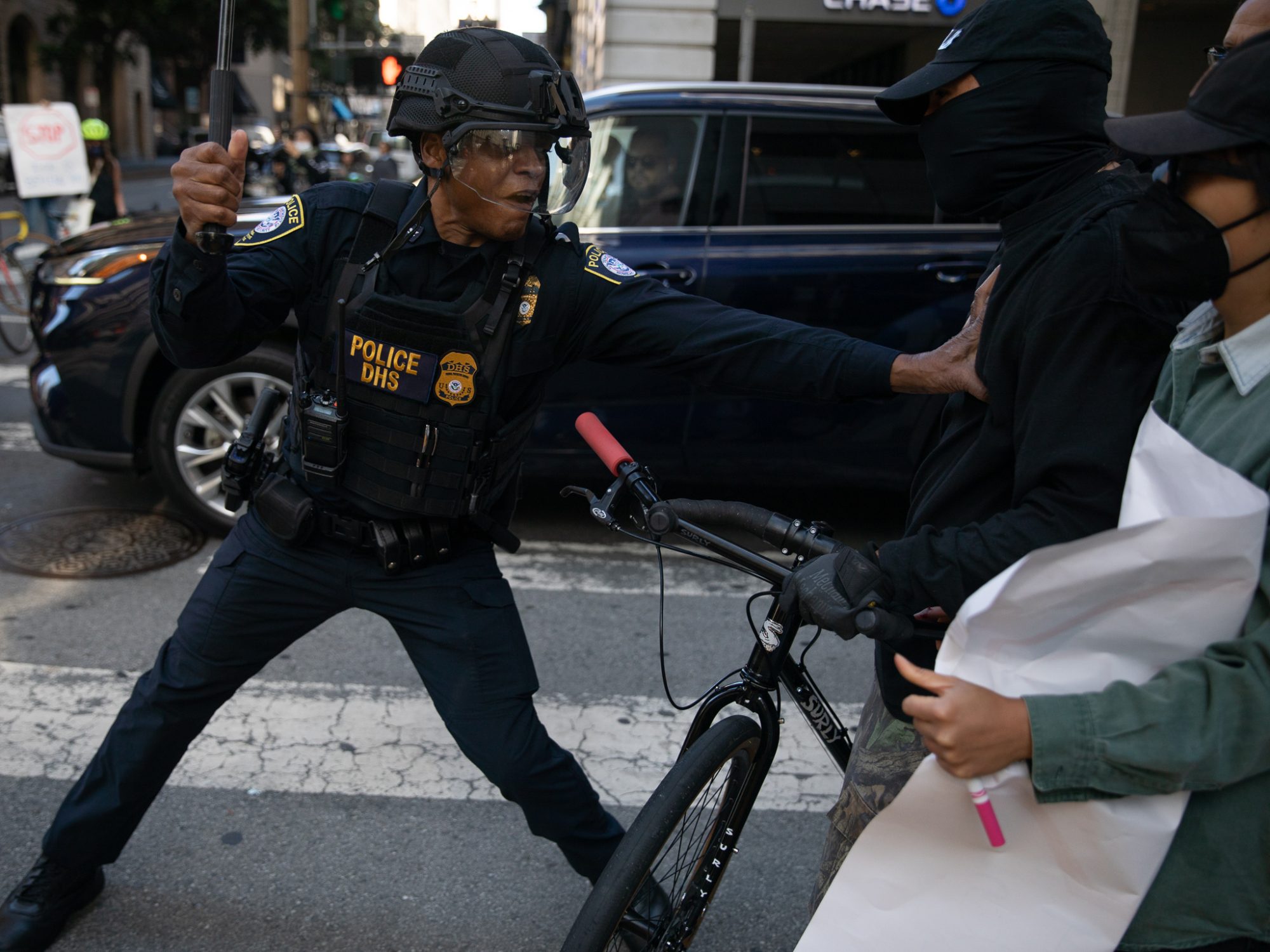 ICE Agents Pepper-Spray Protesters and Detain One in San Francisco