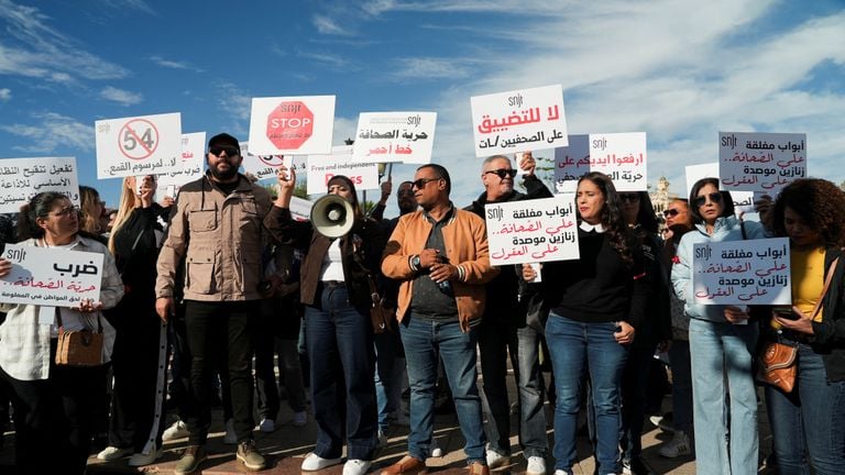 Tunisian Journalists Rally Against Ramped-Up Media Repression